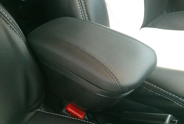 Подлокотник Лада Веста Армстер