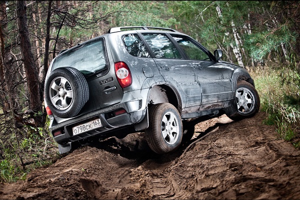 chevrolet_niva_2011