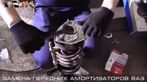 Замена передних стоек ВАЗ 2110
